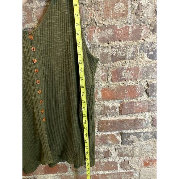 Cleo & Wolf Green Button-down Flowy Ribbed Tanktop Ladies Size XL - Picture 6 of 7